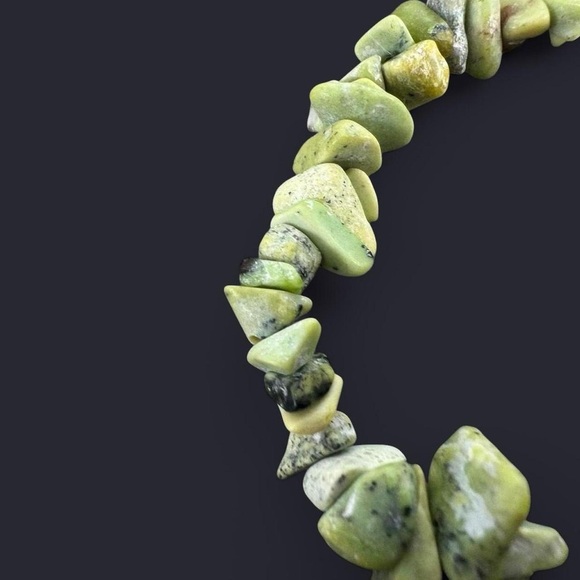 Serpentine Crystal Bead Bracelet - Picture 3 of 6